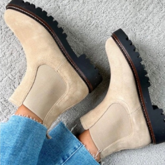 CASLON Miller 2 Chelsea Boot suede leather NWOT